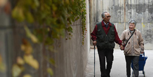 Report: Families still primary caregivers for elderly
