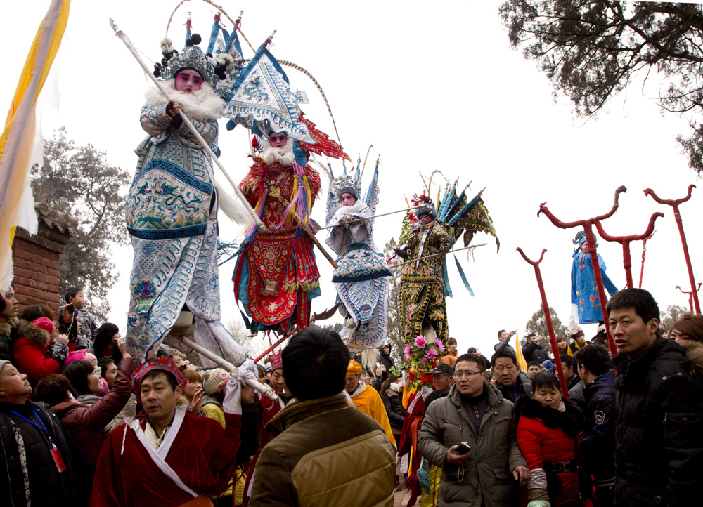 The Xunxian Temple Fair and shehuo: from religious ceremony to popular festival